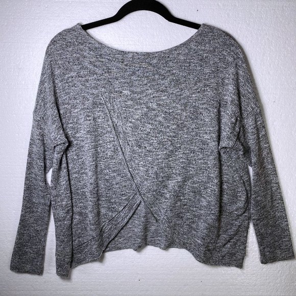 American Eagle M Gray Tulip Hem Oversized Sweater - Picture 3 of 10